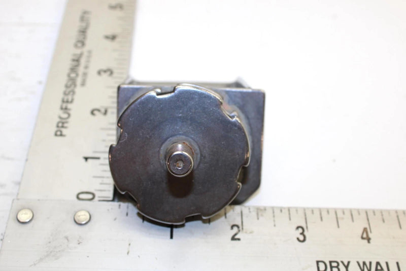 99 Ski-doo Mxz 500 Oem Motor Mount Support and Damper (Single) 570127700 B101
