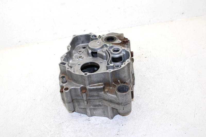 2000 Honda Trx 250 Recon Oem Crankcase 11100-HM8-000 AH52