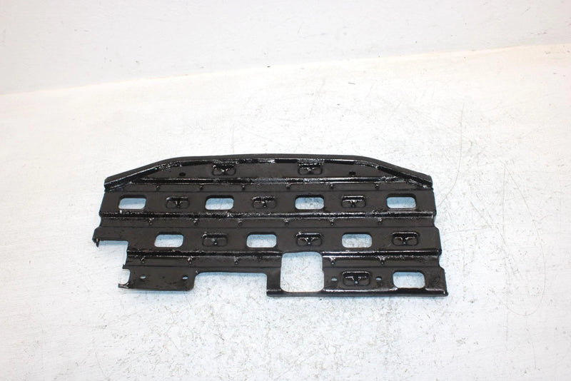 1998 Polaris Trail Blazer Oem Right Foot Rest 1040462-067 AP155