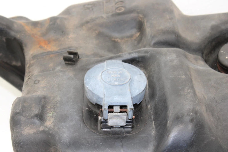 1987 Yamaha Exciter 570 L/c Oem Fuel Gas Tank W/Cap 82M-24111-00-00 SY18