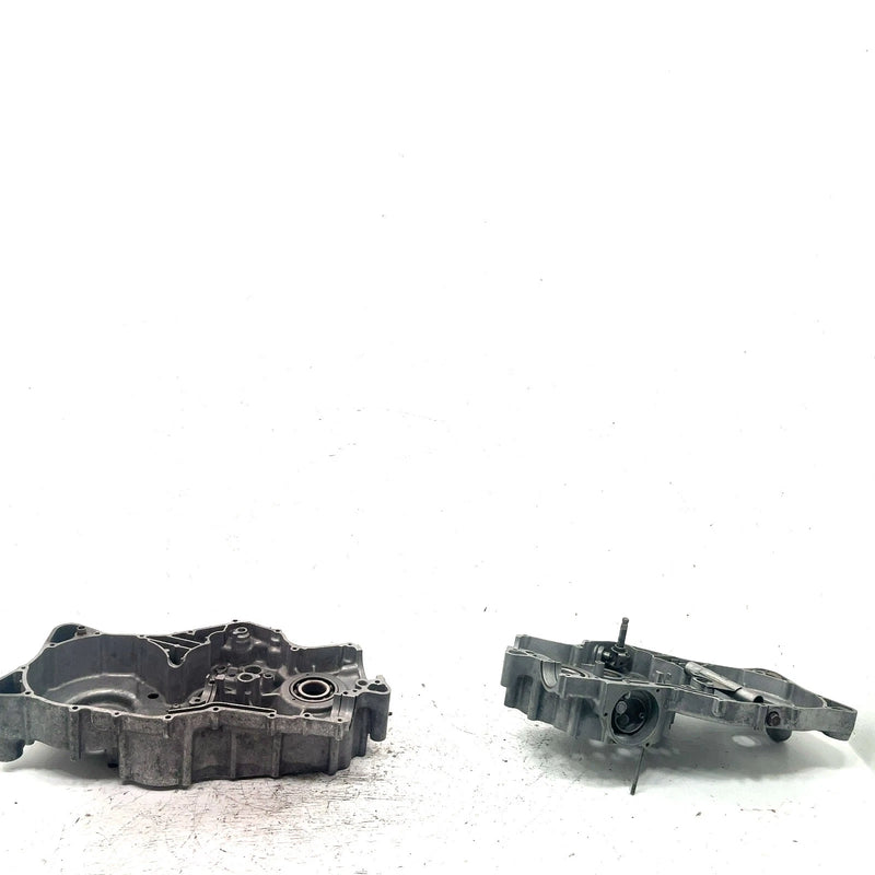 87-93 Suzuki Quadrunner 4WD OEM Crankcase 11301-19862 AS35