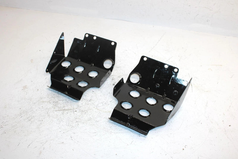 81 Yamaha Enticer 250 Et250e Oem Black Footrest Set 8G5-21910-01-00 SY6