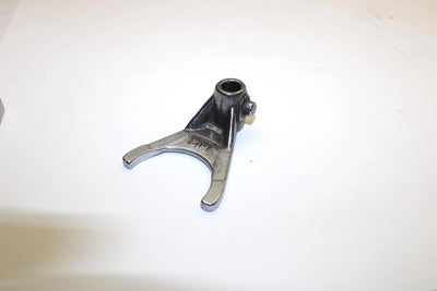 1987 Yamaha  Moto 4 OEM Shift Fork 2 1YW-18312-00-00 Q3999
