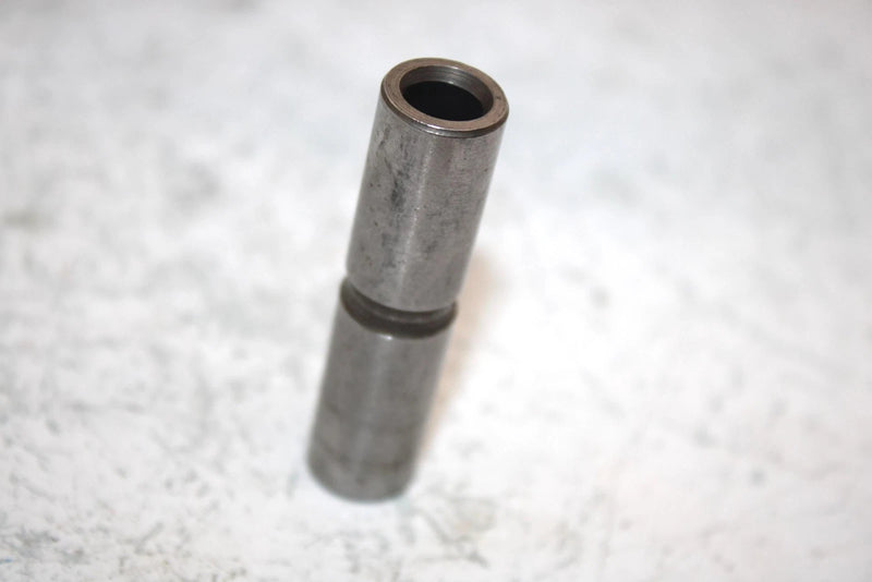 86 Honda Trx200 Sx A  Oem Idler Gear Shaft A 28115-HB3-000 AH27