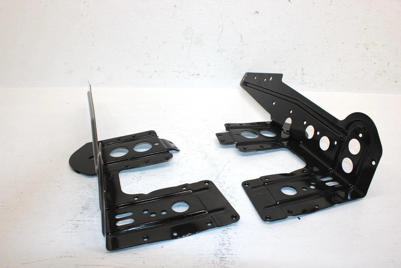2002 Ski-doo Mxz 500 Oem Frame Support Set 518322742 518323318 SS16