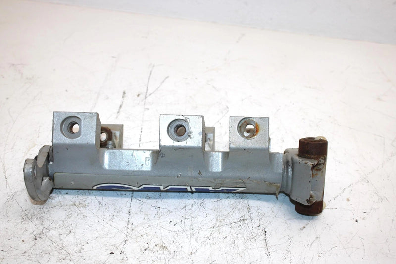 04 Arctic Cat Bearcat Wide Track Oem Right Steering Knuckle 1703-385 SA234