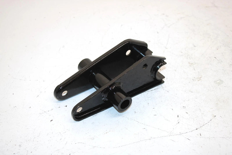 06 Arctic Cat Z 570 Oem Front Shock Mount Bracket 1704-235 SA324