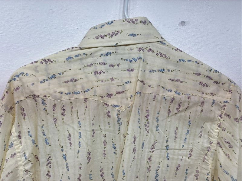 New Women’s White Horse Yellow Floral Long Sleeve Pearl Snap Medoum II-96
