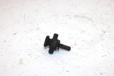 1994 Polaris 440 L/c Oem Hood Latch Retainer 5431502 SP73
