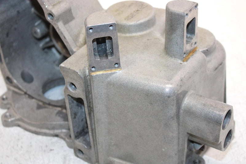 2001 Polaris Magnum 500 Main Transmission Case 3233902 AP121