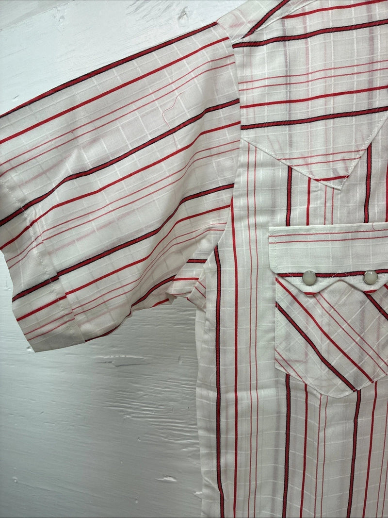 New Men’s Dee-Cee Red Stripe Short Sleeve Pearl Snap 15 Medium AA-120