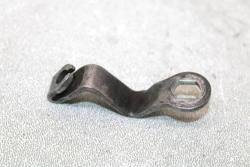 2001 Yamaha  Raptor 660r Oem Shifter Bracket 5LP-18431-00-00 AY33