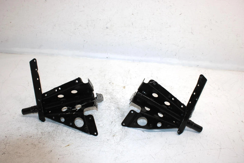 02 Ski-doo Grand Touring 500 Oem Footrest Support Set 518320506 SS24