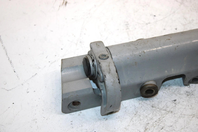 04 Arctic Cat Firecat 500 Sno Pro 1  Oem Right Steering Knuckle 1703-370 SAS10