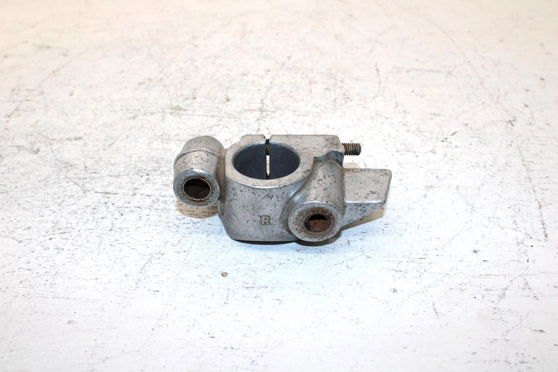 1990 Yamaha Phazer Ii LE Oem Right Front Suspension Bracket 84M2377E-00-00 SY14