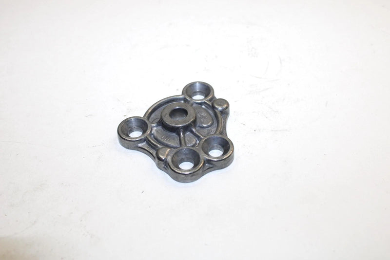 1997 Yamaha  Kodiak 400 Oem Oil Pump Case Cover 1UY-13300-00-00 Q3425