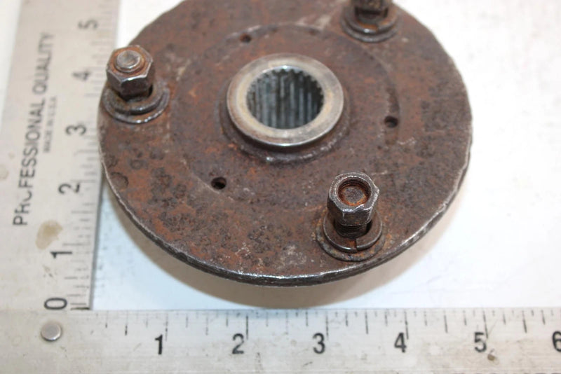 84 Yamaha  Tri Moto 3 Wheeler Oem Rear Wheel Hub 5V7-25383-00-00 AY21