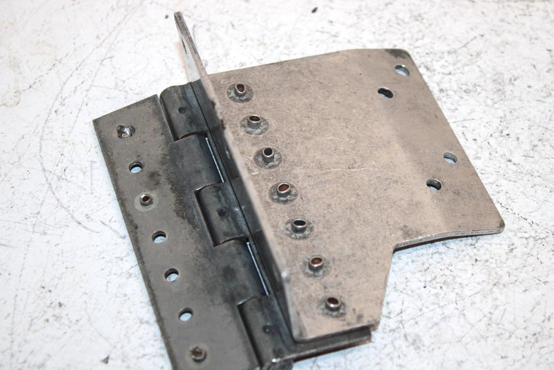 94 Polaris 440 L/c Oem Belt Cover Hinge 5210728 SP53