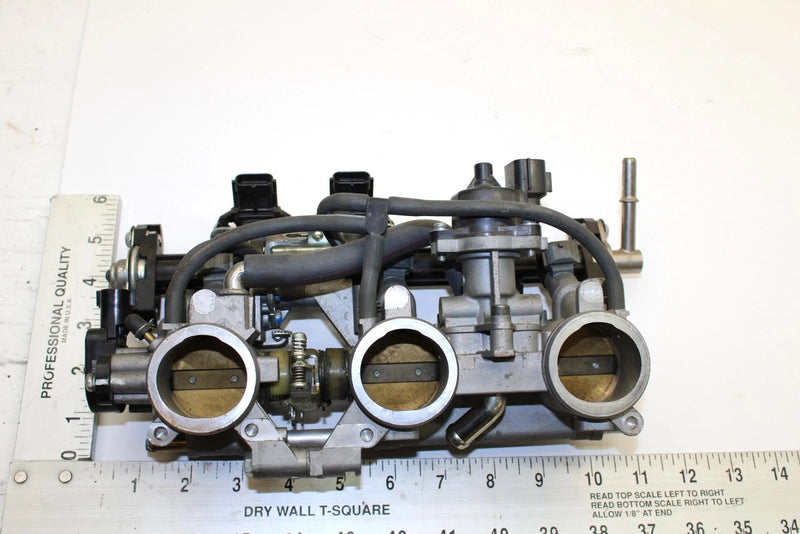 2009 Yamaha Fx Nytro Oem Main Fuel Injectors Throttle Body 8GL-13750-10-00 SY74