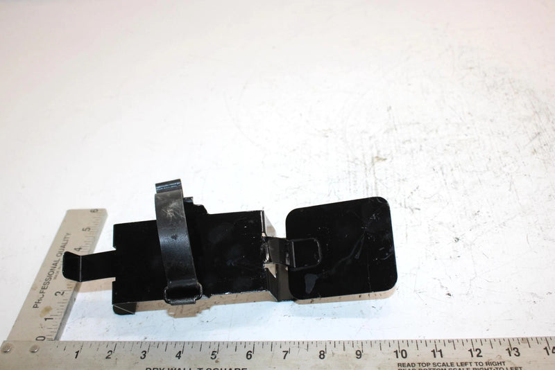 88 Yamaha Excel Iii Oem Tool Box Bracket 8W8-21945-00-00 SY12