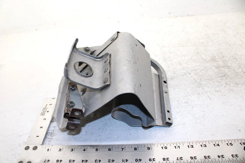 1995 Yamaha Vmax 500 Oem Right Footwell 8AB-21926-00-00 SY34