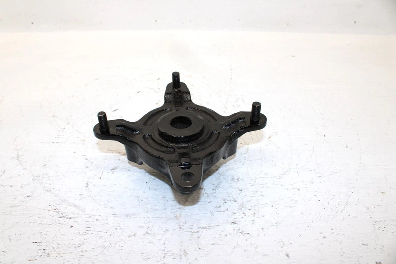 2002 Polaris Magnum 325 Oem Rear Wheel Hub 5135207 AP185