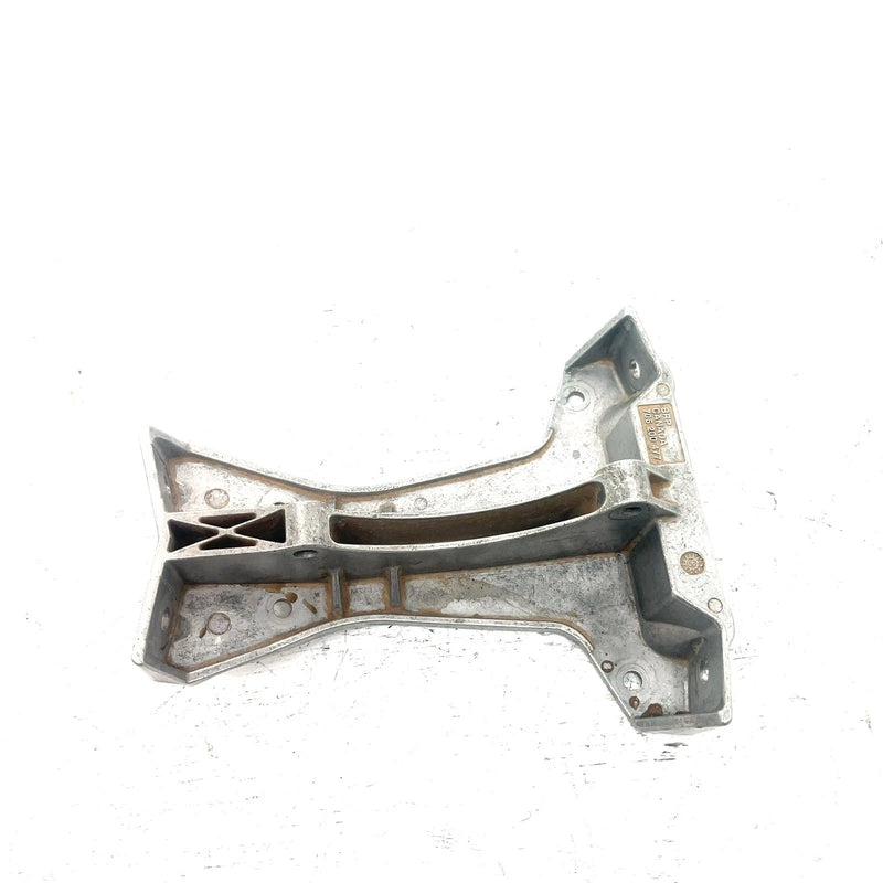 07-12 Can-Am Outlander 650 4x4 XT HO EFI OEM A Arm Front Mount 706201360 AB17.1
