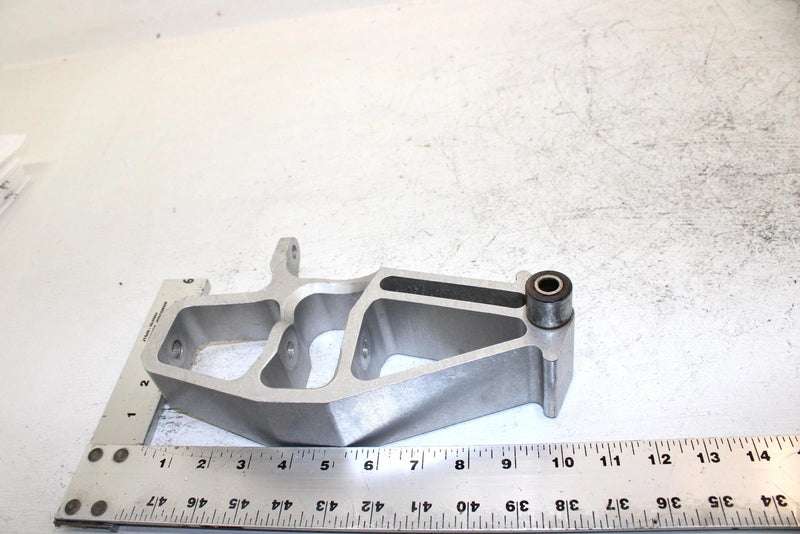 2013 Polaris 600 Rush Pro Oem Right Steering Knuckle 1823802 SP30.1
