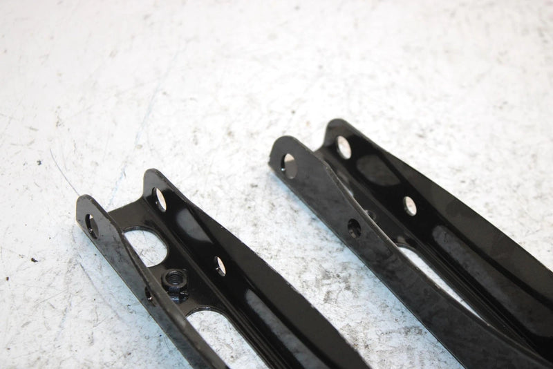 2004 Honda Fourtrax Foreman Rubicon Oem Foot Peg Bracket Pair 50611-HN8-000 AH5