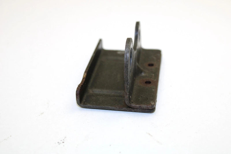 2002 Yamaha Sx Viper Oem Right Rail Bracket 8DF-47464-01-00 Q2619