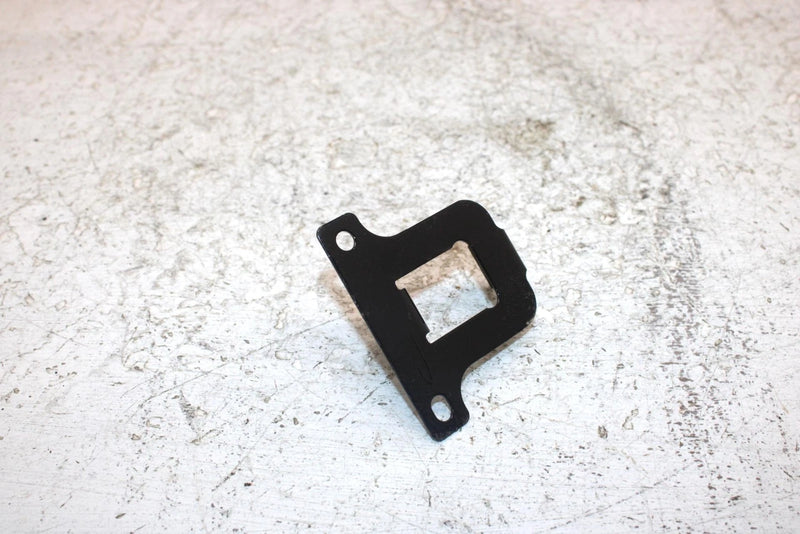 2006 John Deere  Buck 650 Oem Starter Relay Mount 710000300 AJ0