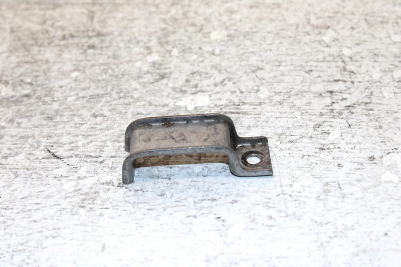 1995 Yamaha Vmax 500 Oem Frame Clip Pair 89A-21911-20-00 SY34