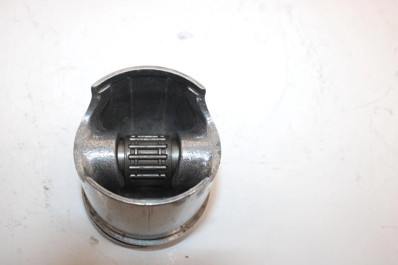 92 Polaris 440 Oem Piston (STD) 3084326 Q5532