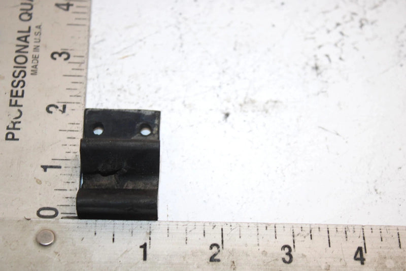 90 Yamaha Exciter Oem Hood Stopper 8V0-77188-00-00 Q4109