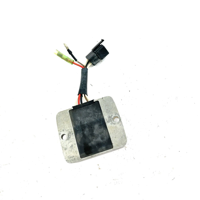 null Yamaha Timberwolf 250 YFB250 OEM Voltage Regulator 4GB-81960-00-00 AY56