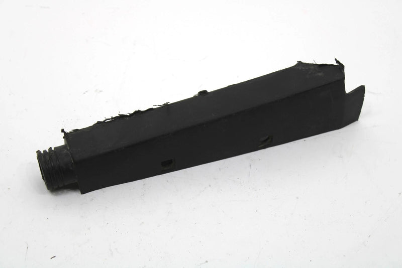 1989 Yamaha Ovation Deluxe Oem Right Rear Bumper Cover 8W6-77543-00-00 SY69