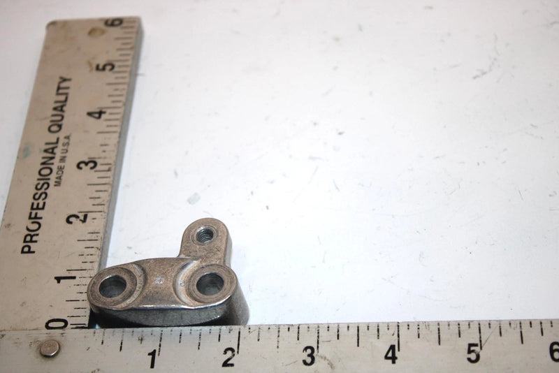 86 Honda Fourtrax 250 Trx250 A Oem Right Handlebar Clamp 53111-958-000 AH32