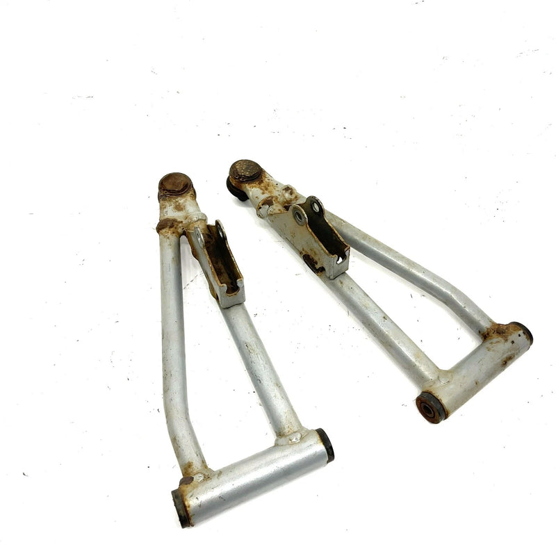 07 Arctic Cat 700 4x4 Automatic EFI OEM Front Upper A Arm Set 0503-421 AA33