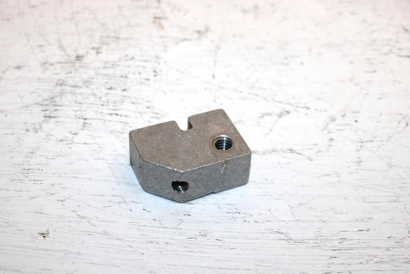 2001 Polaris 800 Le Oem Pivot Block Limiter 5132584 7515511 SP22