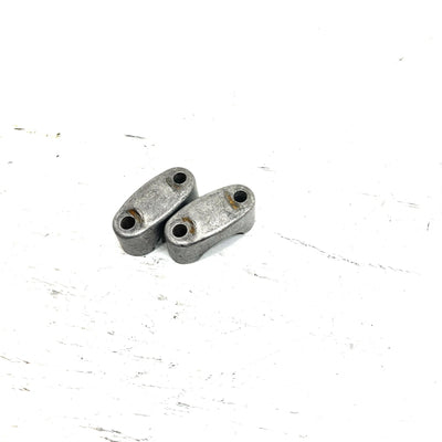 80-82 Yamaha Tri Moto 125 OEM Upper Handlebar Mount Pair 422-23441-00-98 AY62