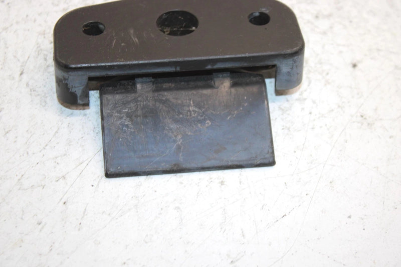 1993 Polaris Sl 750 Oem Seat Latch 5431358 5431359 JP26