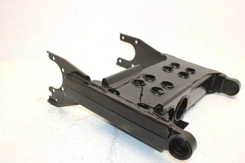 2003 Bombardier Quest 500 Oem Rear Swingarm 70600217 70600298 AB13