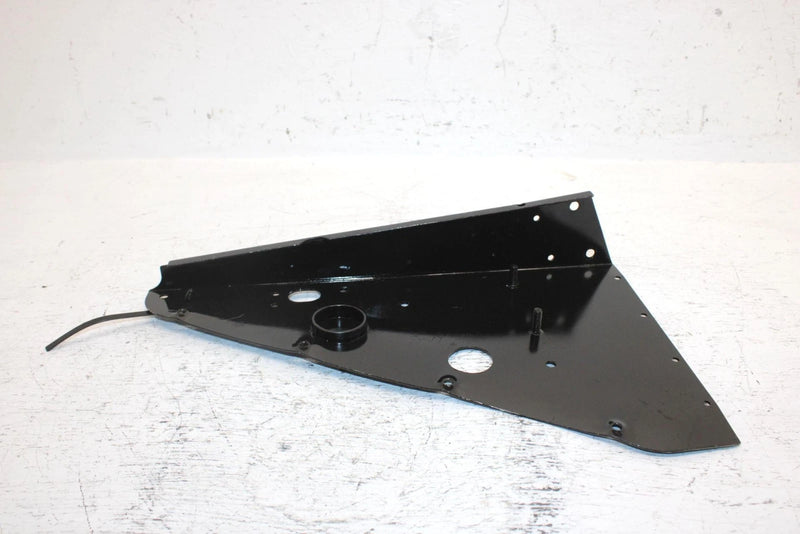 1996 Arctic Cat Zr 580 Oem Right Vent Backing Plate 0716-273 SA24