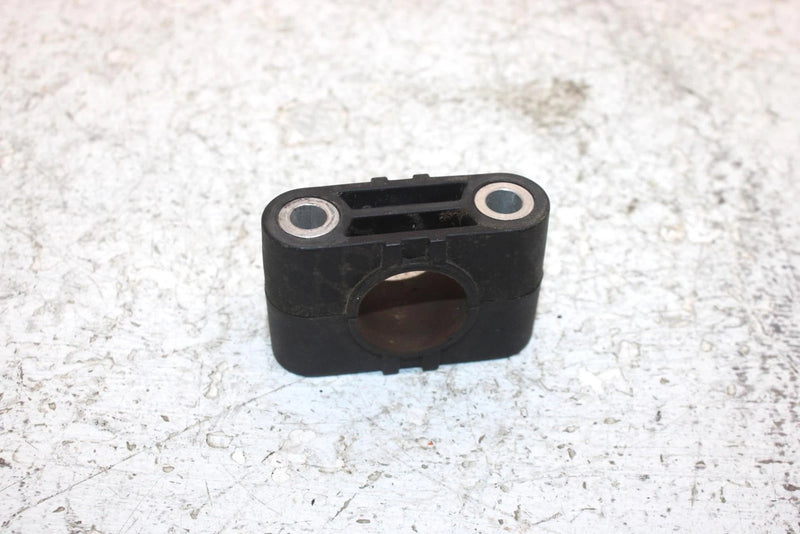 2006 John Deere  Buck 650 Oem Handlebar Mount Set 709400034 AJ0