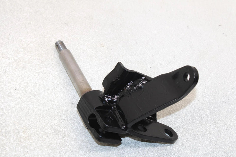 86 Polaris Trail Boss  Oem Front Left Steering Spindle 1821023 AP138