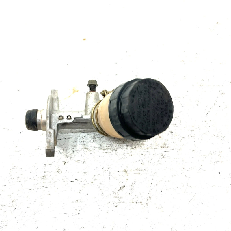 2006 Yamaha Rhino 450 YXR450FA 4x4 OEM Brake Master Cylinder 5UG-2583T-02-00 XY2