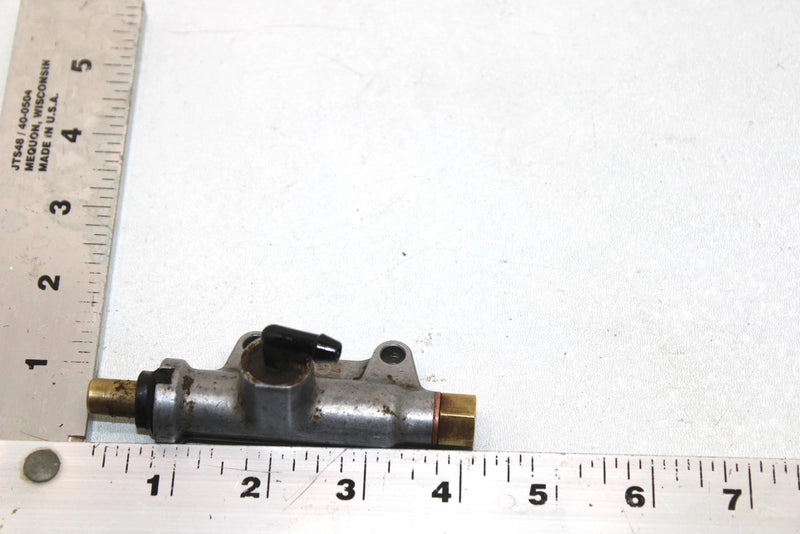 2004 Polaris Sportsman 500 Oem Rear Brake Master Cylinder 1910301 1911113 AP129