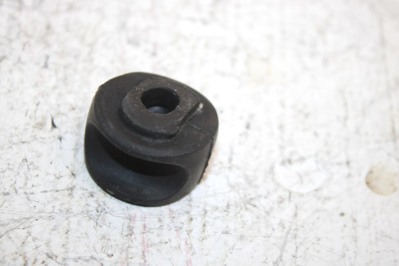 07 Polaris Sportsman 800 Efi Oem Stabilizer Bushing 5436576 5432598 Q3290