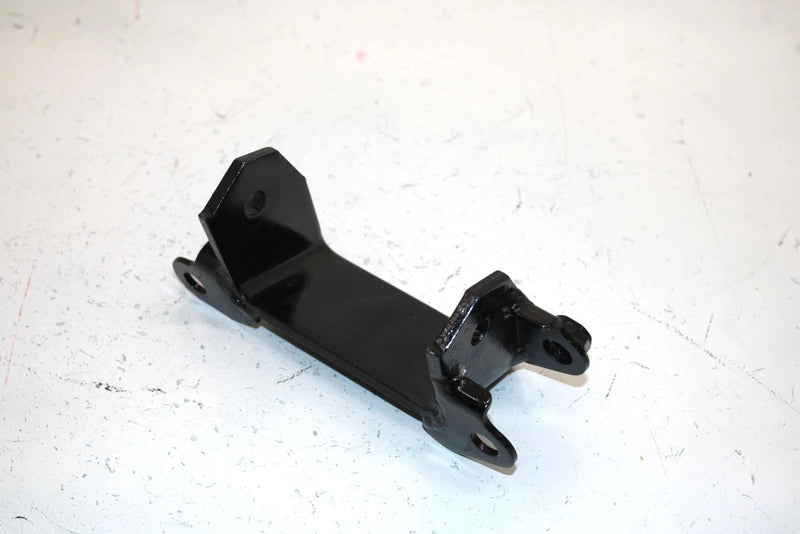 86 Suzuki Lt185 Model F Oem Right Suspension Bracket 51210-24401 AS1