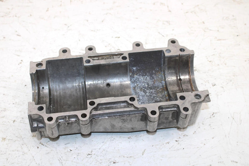1985 Yamaha Vmax Oem Lower Crankcase Half 8U9-15100-00-00 SY125